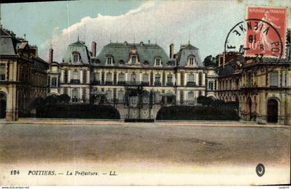 CPA Poitiers La Prefecture