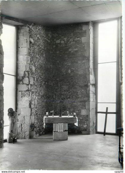CPM Cite des Cloches Boesset Cersay (Deux Sevres) Chapelle Interieur