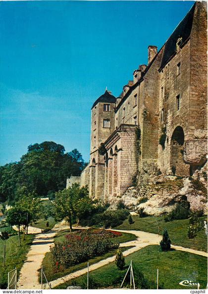 CPM Pons Char Mar Les remparts et le jardin