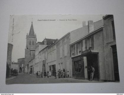 17 Pont l'Abbé d'Arnoult, avenue de Pont l'Abbé (4460)