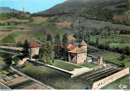 38 - Pontcharra - Le Château Bayard - Vue aérienne - Carte Neuve - CPM - Voir Scans Recto-Verso