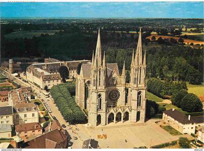 53 - Pontmain - La Basilique - CPM - Voir Scans Recto-Verso