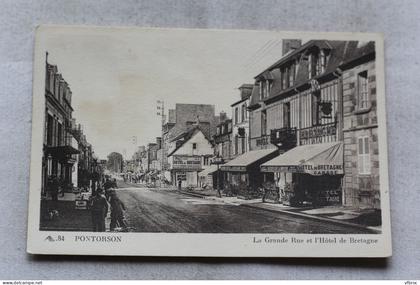 Pontorson, Manche 50, la Grande rue et l'hôtel de Bretagne
