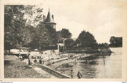 CPA Pornic Le plage et le chateau