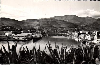 CPA Port VENDRES Vue Panoramique Sur Le Port gare maritime