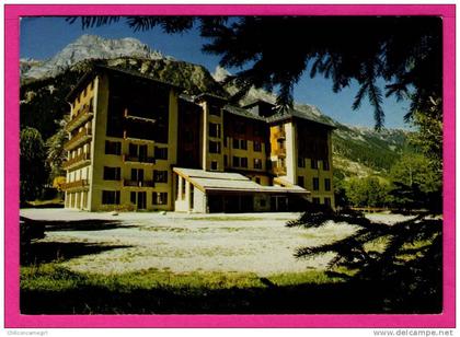 Mutuelle générale des P.T.T. La Grande Cordée - Pralognan-la-Vanoise - La façade - ABEILLE-CARTES