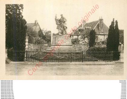 18.  PREVERANGES . Le MOnument aux Morts .