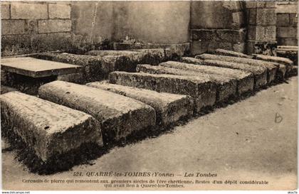 CPA QUARRÉ-les-TOMBES - Les Tombes (658644)