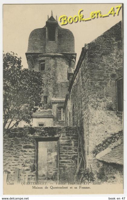 {22197} 56 Morbihan Questembert , Vieille Tour du XVIè siècle ; Maison de Questembert et sa Femme. " en baisse "