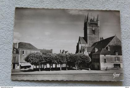 I208, Cpm 1954, Quimperlé place du marché, Finistère 29