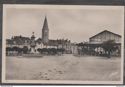 65 - RABASTENS DE BIGORRE - Place Centrale