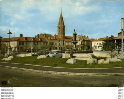 Rabastens de Bigorre - la place centrale
