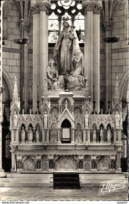 CPA Remalard Orne Ses Environs Basilique N D de Montligeon Le Maitre Autel