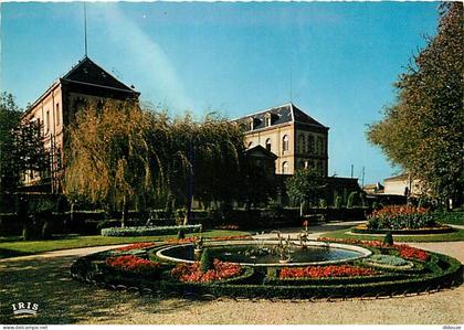 31 - Revel - CPM - Voir Scans Recto-Verso