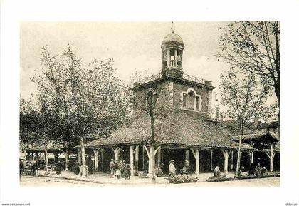 Reproduction CPA - 31 Revel - La Halle - CPM - Voir Scans Recto-Verso