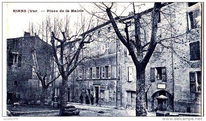 83 RIANS / Place de la mairie /