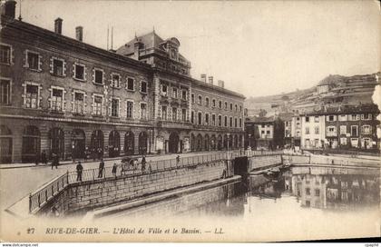 CPA Rive De Gier L'Hotel de Ville et Bassin