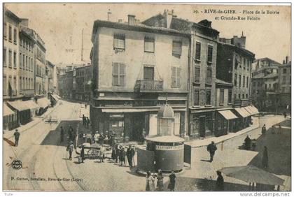 RIVE-DE-GIER PLACE DE LA BOIRIE ET GRANDE-RUE FELOIN ANIMEE MARCHAN AMBULAN