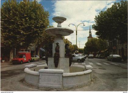 CPM ROMANS-sur-ISERE Place Jacquemart - La Fontaine (1110074)