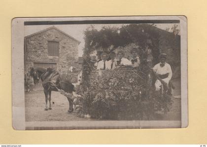 Roquebrune sur Argens - carte photo - corso fleuri - attelage