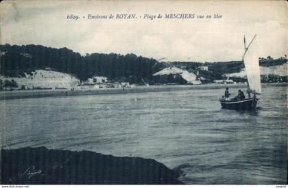 CPA Royan Environs de Royan Plage de Meschers vue en Mer Bateau