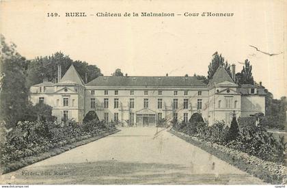 CPA Rueil Chateau de la Malmaison Cour d'Honneur