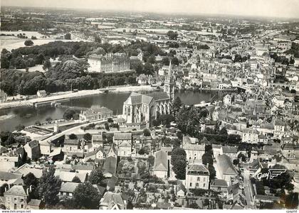 CPM Sable sur Sarthe L'Eglise le Chateau et la Sarthe