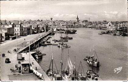 CPSM Sables d'olonne Le port