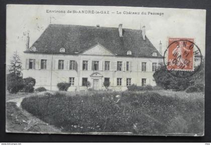 38 Saint-André-le-Gaz chateau