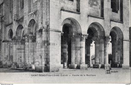 CPA Saint Benoit sur Loire Loiret Porche de la Basilique