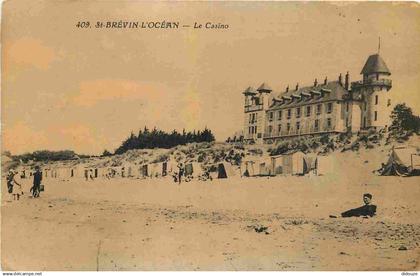 44 - Saint Brévin l'Océan - Le Casino - La Plage - Animée - Scènes de Plage - Correspondance - CPA - Etat abimée sur le