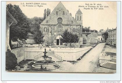 SAINT CHEF - La fontaine et l'église.