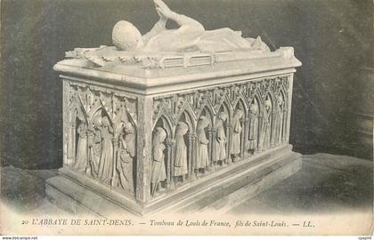 CPA L'Abbaye de Saint Denis Tombeau de Louis de France Fils de Saint Louis