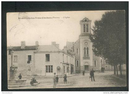 Saint Gervais les Trois Clochers (86) - Eglise ( animée Phot. Arambouron)
