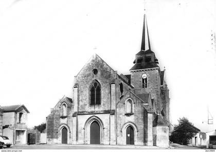 SAINT-HILAIRE-de-RIEZ - L'Eglise
