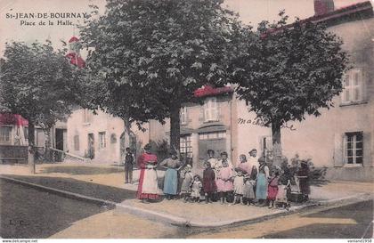 SAINT JEAN de BOURNAY-place de la halle