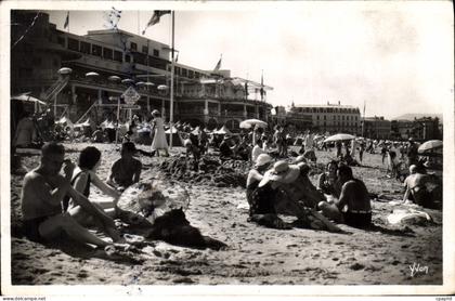 CPM Saint Jean de Luz Cote Basque Saint Jean de Luz La Plage et le Casino
