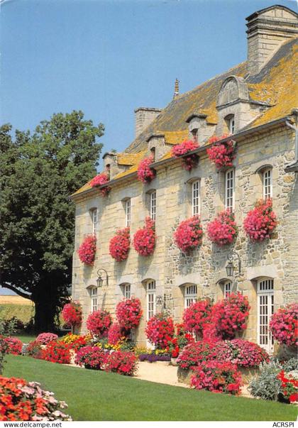 22  Saint-Juvat village fleuri 53 / KEVREN0000Vic