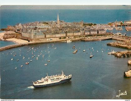 CPSM Saint Malo Le Solidor assurant la liaisaon Jersey Saint Malo
