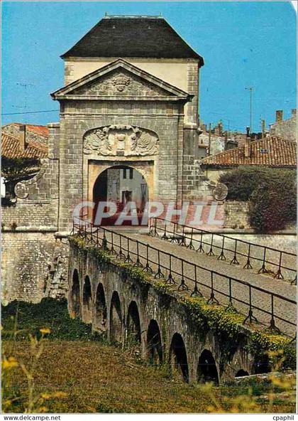 CPM Saint Martin en Re La porte des Campaniles