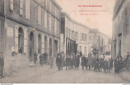 82 / SAINT NICOLAS DE LA GRAVE / RUE DE LA POSTE