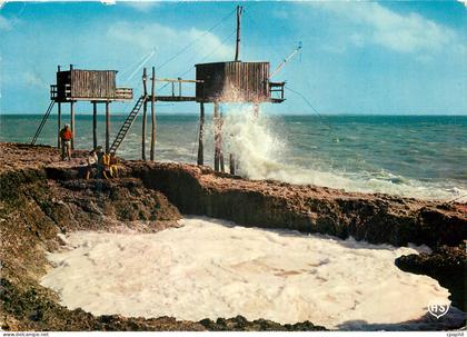 CPM Saint Palais sur Mer Ch Mme Effet de vague au Puits de l Auture