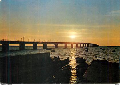 CPM Le Viaduc Sous le Soleil d'Oleron
