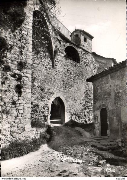 CPSM Bargemon Remparts Du Chateau Seigneurial