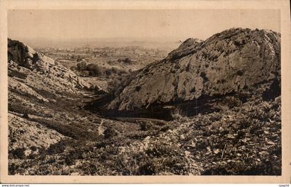 CPA Paysages et pierres de Provence les Alpilles pres de Saint Remy de Provence