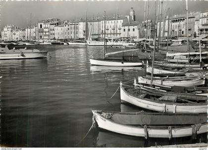 CPM La Cote des Maures Saint Tropez Le Port Bateaux