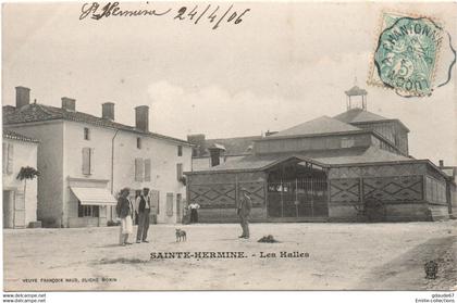 SAINTE HERMINE (85) - LES HALLES