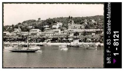 83 Sainte-Maxime - 66-21 - SAINTE-MAXIME Vue sur le port, la promenade et la ville - la prome /  D83D  K83068K  C83115C