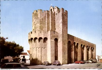 CPM Saintes Maries De La Mer L Eglise
