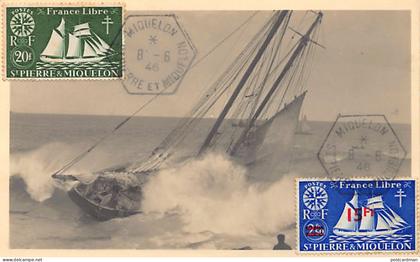 Saint-Pierre-et-Miquelon - Une goélette dans la tourmente - CARTE PHOTO - Ed. Jean Briand